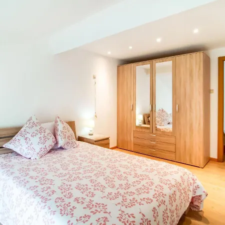 Premium In Holiday home Florennes